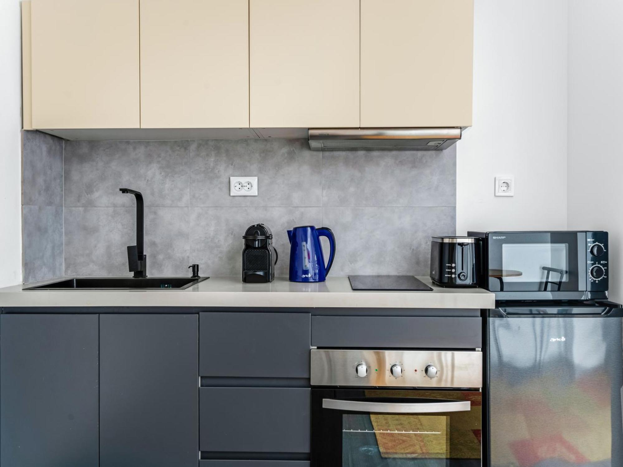 Yalarent Luxury Apartments In The Heart Of The City 아테네 외부 사진