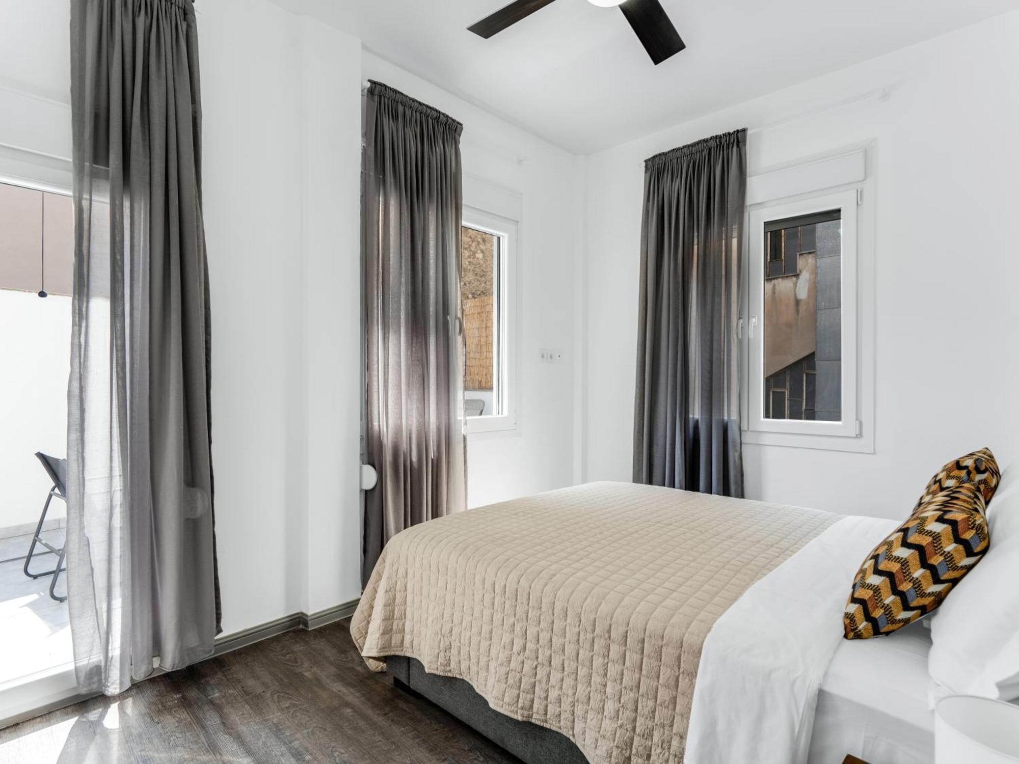Yalarent Luxury Apartments In The Heart Of The City 아테네 외부 사진