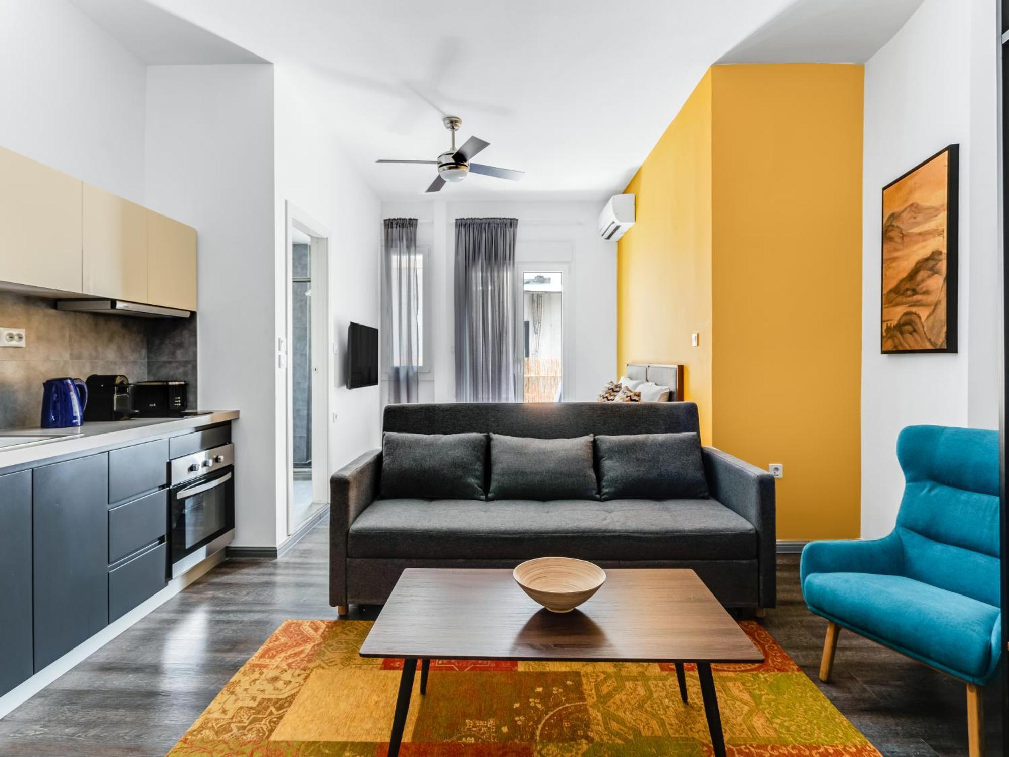 Yalarent Luxury Apartments In The Heart Of The City 아테네 외부 사진