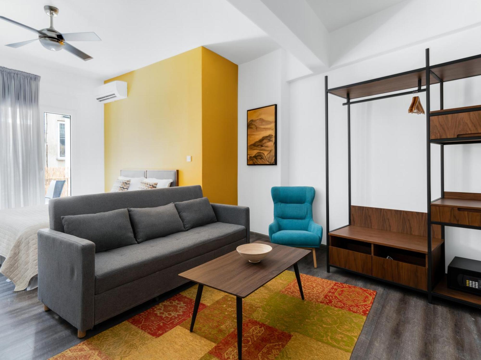 Yalarent Luxury Apartments In The Heart Of The City 아테네 외부 사진